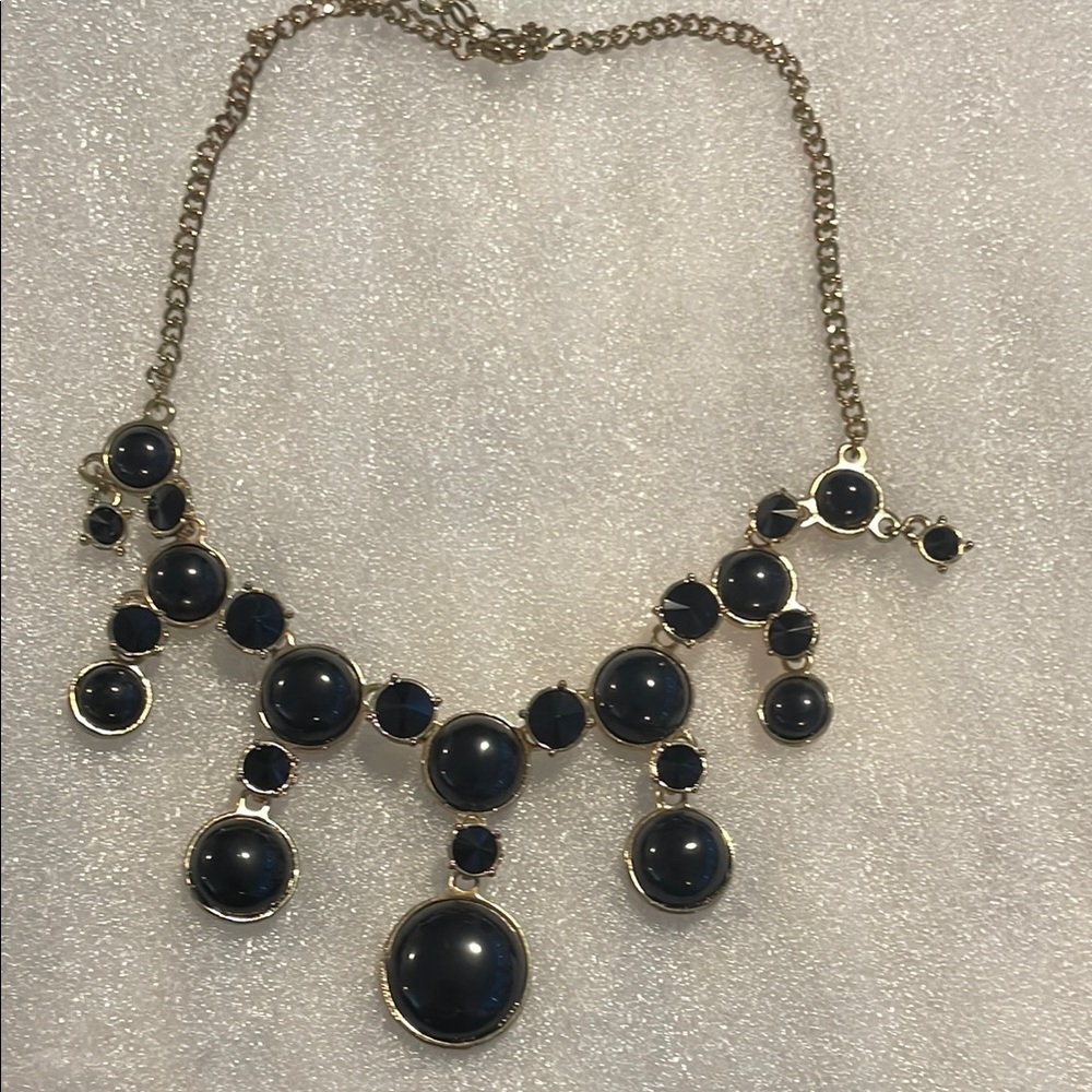 Elegant Black and Gold Necklace